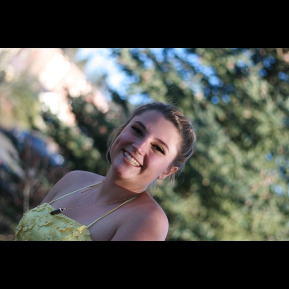 Meet your Posher, Veda - Picture 1 of 1